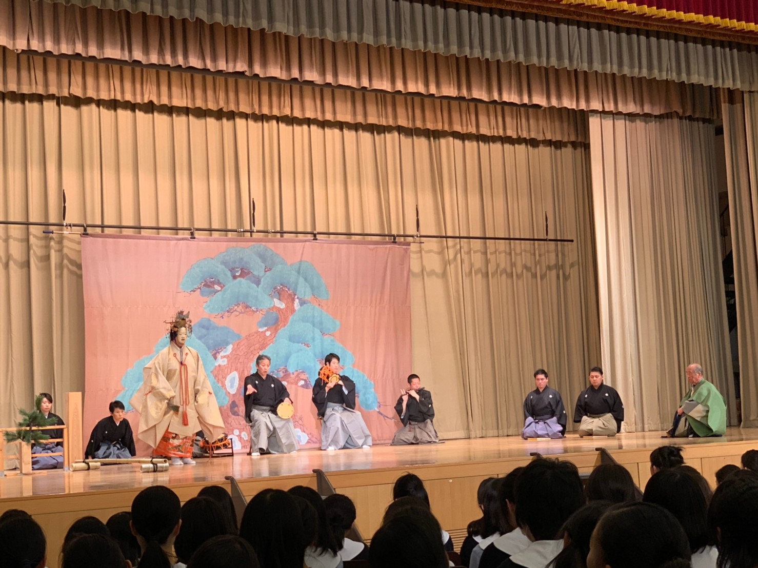 勝家 19 06 19 城星学園中学校 高等学校 能公演